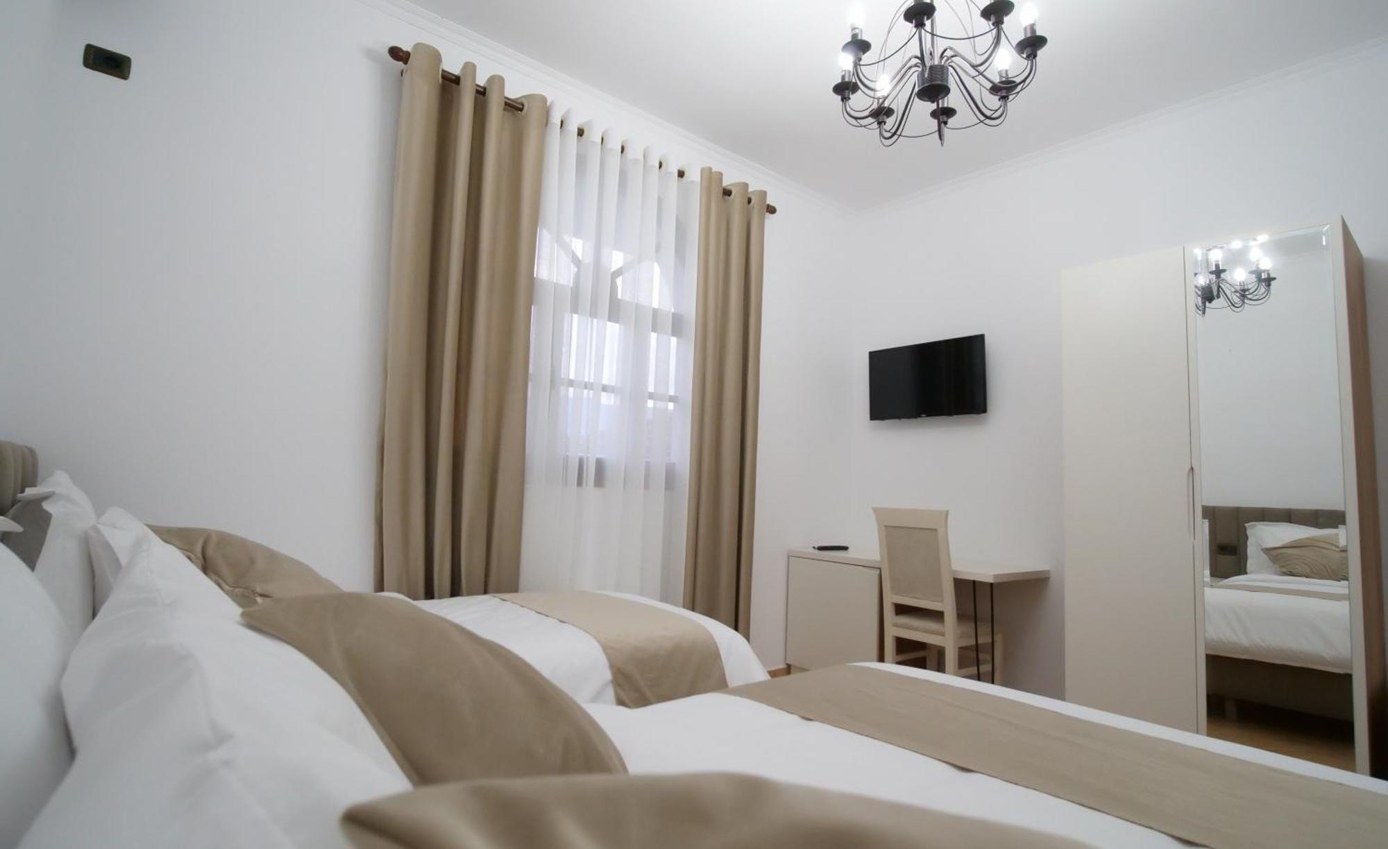 Vila Malasi Berat Exteriér fotografie