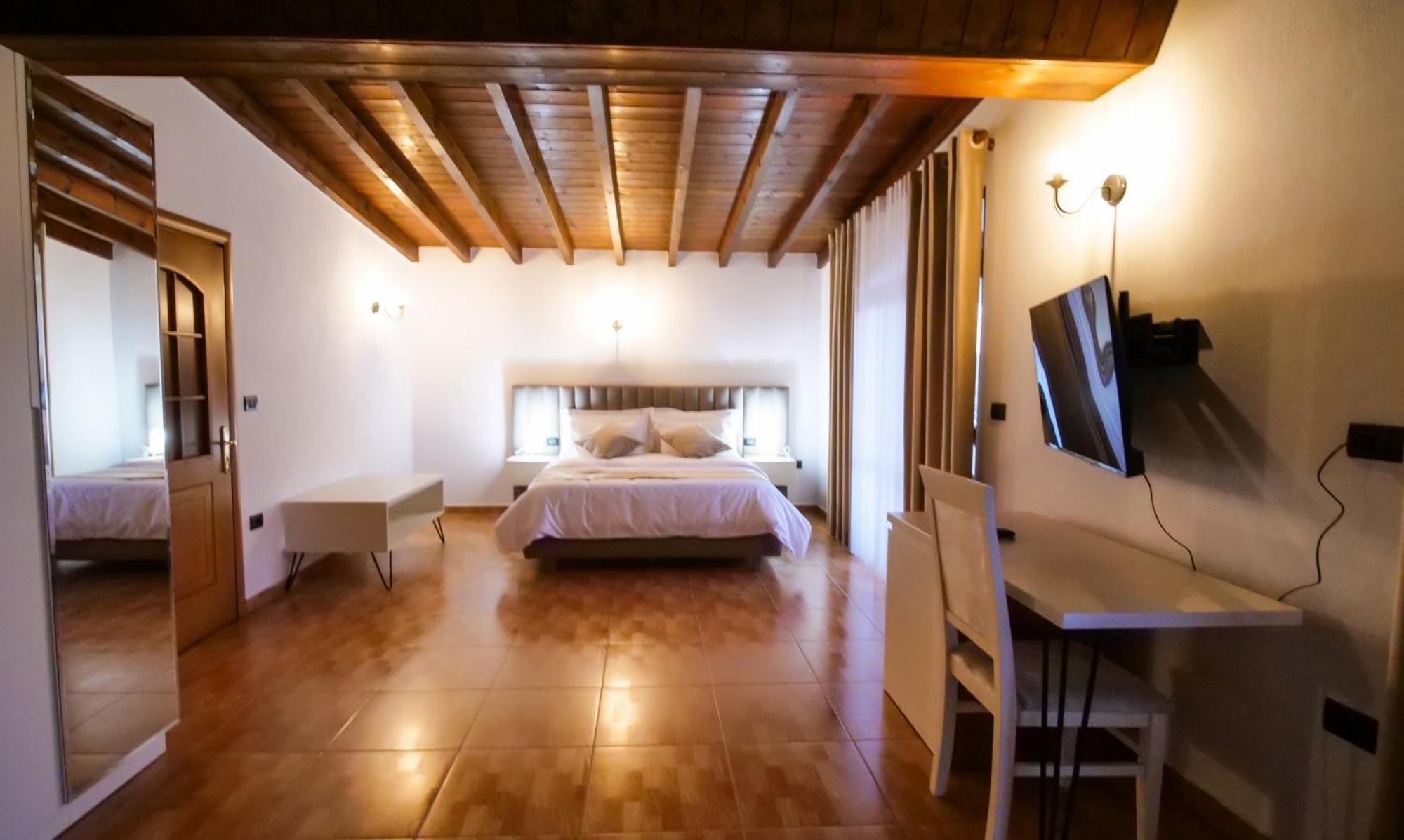 Vila Malasi Berat Exteriér fotografie